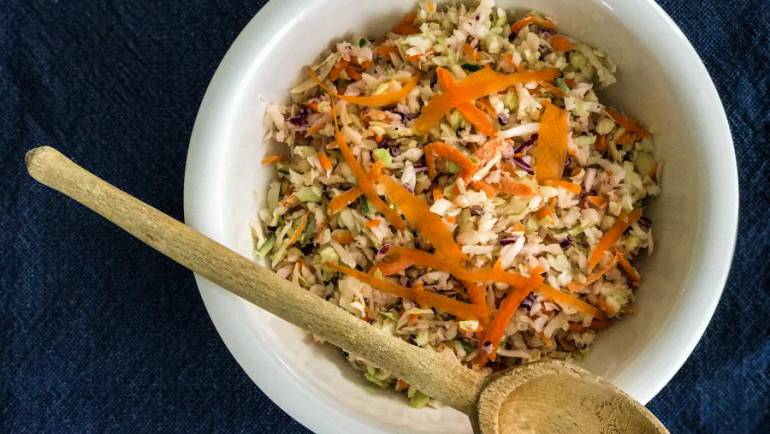 Light Summer Cole Slaw